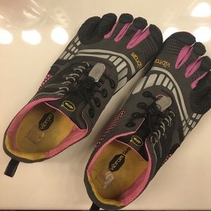Vibram 5 Fingers Minimalist Shoes